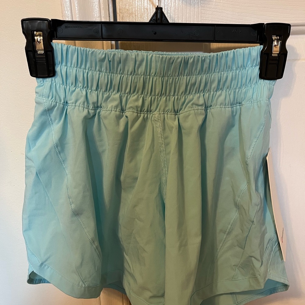 Lululemon Track That Mid-Rise Short Size 2 Ice Blue New With Tags